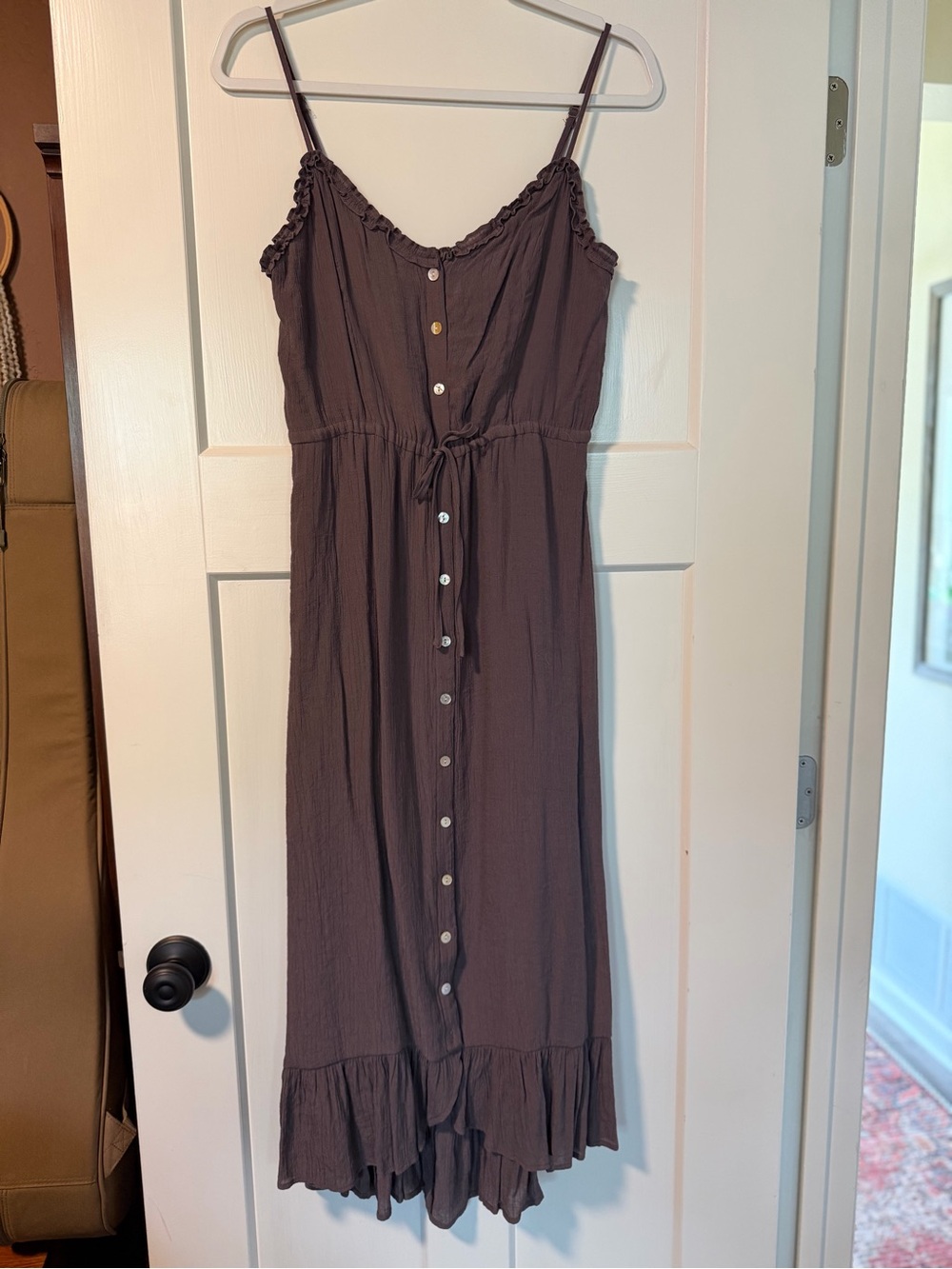 New without tags feminine button front tie waist dress